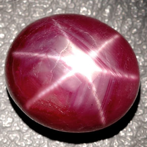 Rubi estrela vermelho natural 24,37ct, corte oval, opaco