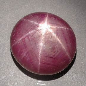 Rubi estrela vermelho natural 31,54ct, corte oval, opaco