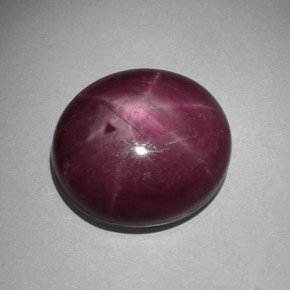 Rubi estrela vermelho natural 32,36ct, corte oval, opaco