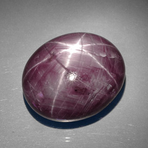 Rubi estrela vermelho natural 89,27ct, corte oval, opaco