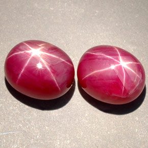 Pedras preciosas de rubi estrela vermelho natural de  ct, corte oval, opaco