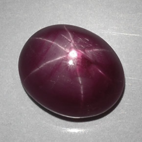 Rubi estrela vermelho natural 6,56ct, corte oval, opaco