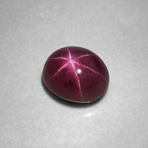 Rubi estrela vermelho natural 1,54ct, corte oval, opaco