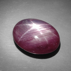 Rubi estrela vermelho natural 42,49ct, corte oval, opaco