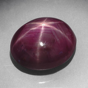 Rubi estrela vermelho natural 7,02ct, corte oval, opaco