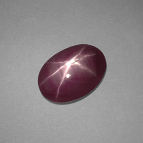 Rubi estrela vermelho natural 1,80ct, corte oval, opaco