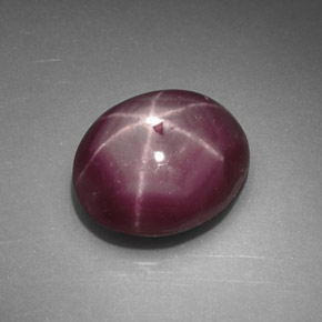 Rubi estrela vermelho natural 4,12ct, corte oval, opaco