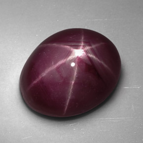 Rubi estrela vermelho natural 4,71ct, corte oval, opaco