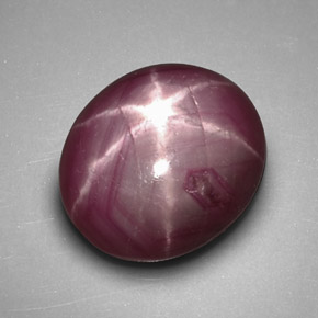 Rubi estrela vermelho natural 3,96ct, corte oval, opaco