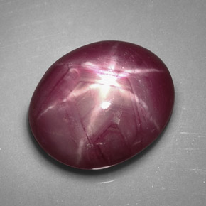 Rubi estrela vermelho natural 4,75ct, corte oval, opaco