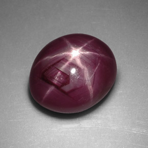 Rubi estrela vermelho natural 3,70ct, corte oval, opaco