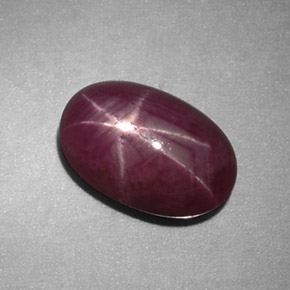 Rubi estrela vermelho natural 1,62ct, corte oval, opaco