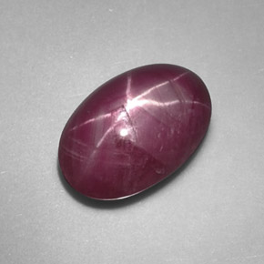 Rubi estrela vermelho natural 1,90ct, corte oval, opaco