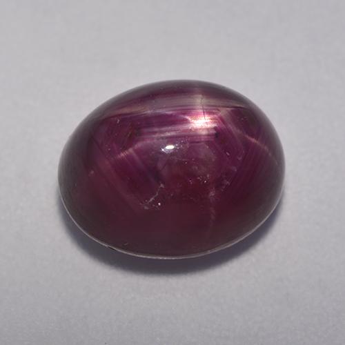 Rubi estrela vermelho natural 5,77ct, corte oval, opaco