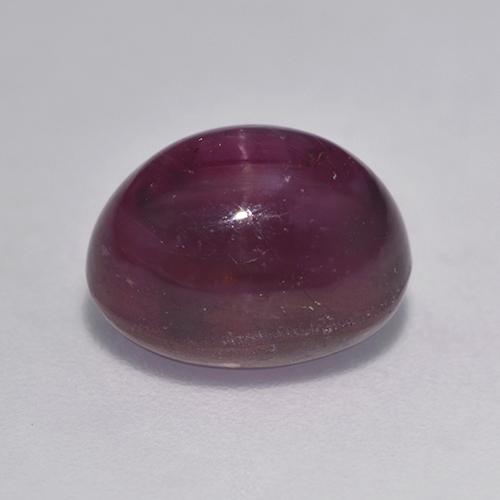 Rubi estrela vermelho natural 5,77ct, corte oval, opaco