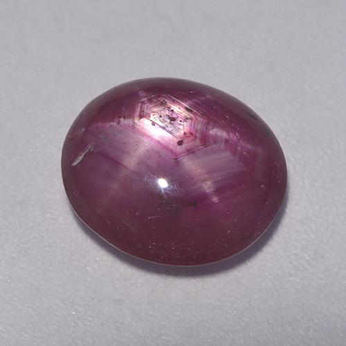 Rubi estrela roxo natural 4,50ct, corte oval, translúcido