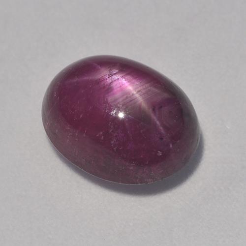 Rubi estrela roxo natural 4,90ct, corte oval, translúcido