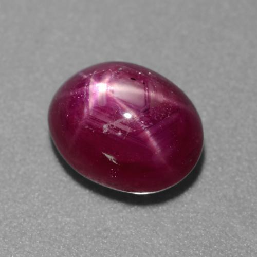 Rubi estrela roxo natural 2,96ct, corte oval, translúcido
