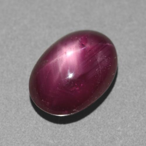 Rubi estrela roxo natural 3,03ct, corte oval, translúcido