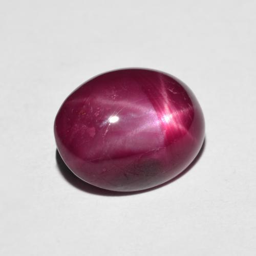 Rubi estrela vermelho natural 4,41ct, corte oval, opaco