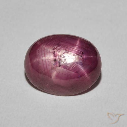 4.38ct Natural roxo avermelhado rubi estrela, oval, Opaco