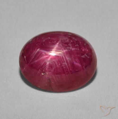 Rubi estrela roxo natural 4,76ct, corte oval, opaco