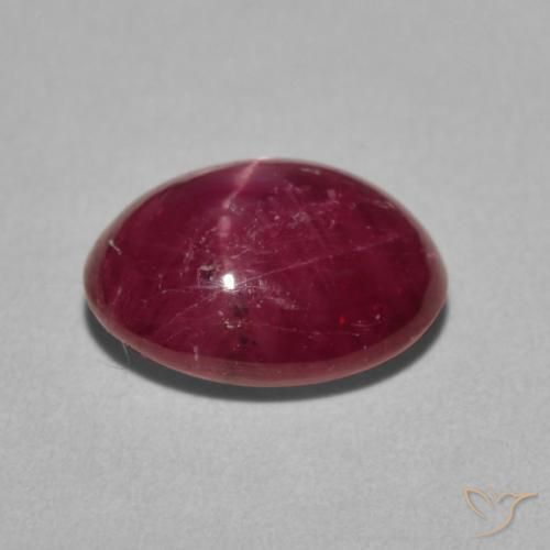 Rubi estrela roxo natural 4,76ct, corte oval, opaco