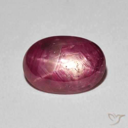 3.19ct Natural Vermelho escuro rubi estrela, oval, Opaco