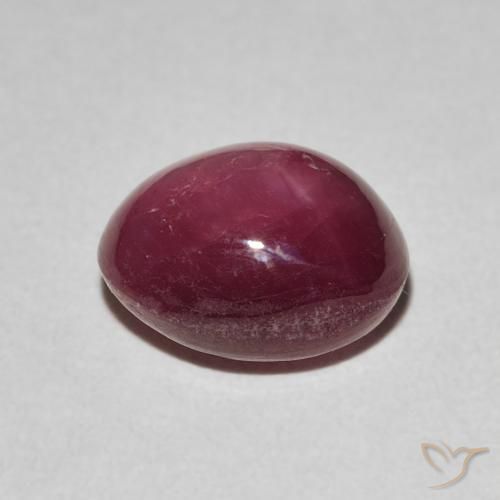 rubi estrela vermelho médio Natural 4.40ct, oval, Opaco