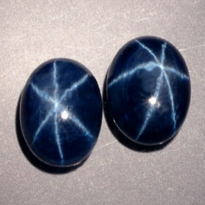 Pedras preciosas de safira estrela azul natural de  ct, corte oval, translúcido