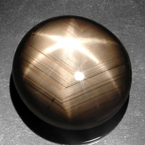 Safira estrela preto natural 41,92ct, corte oval, opaco