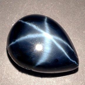 Safira estrela azul natural 8,38ct, formato de pêra, opaco