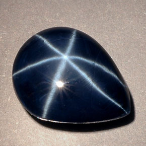 Safira estrela azul natural 7,89ct, formato de pêra, opaco