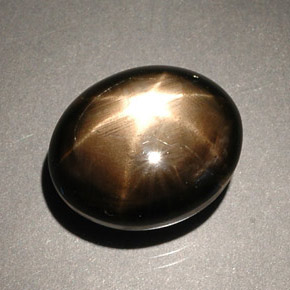 Safira estrela preto natural 8,56ct, corte oval, opaco