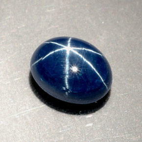 Safira estrela azul natural 2,86ct, corte oval, opaco