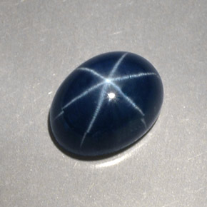 Safira estrela azul natural 2,52ct, corte oval, opaco