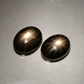 Pedras preciosas de safira estrela preto natural de  ct, corte oval, opaco