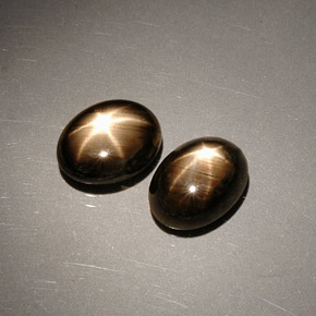 Pedras preciosas de safira estrela preto natural de  ct, corte oval, opaco