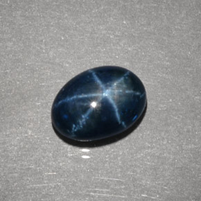 Safira estrela azul natural 2,31ct, corte oval, opaco