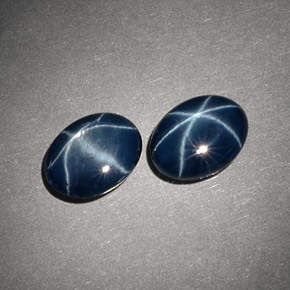 Pedras preciosas de safira estrela azul natural de  ct, corte oval, opaco