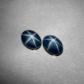 Pedras preciosas de safira estrela azul natural de  ct, corte oval, opaco