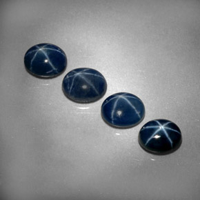 Pedras preciosas de safira estrela azul natural de  ct, corte oval, opaco