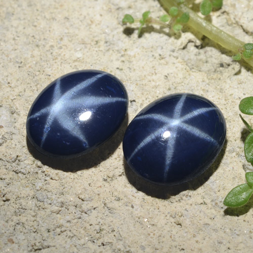 Pedras preciosas de safira estrela azul natural de 4,45 ct, corte oval, opaco
