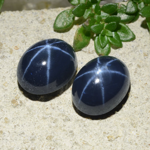 Pedras preciosas de safira estrela azul natural de 6,32 ct, corte oval, opaco