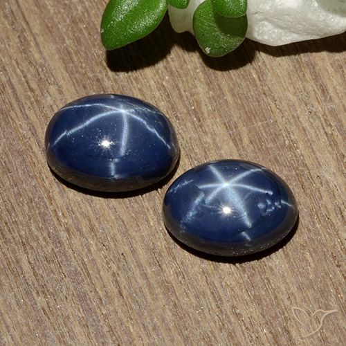 Pedras preciosas de safira estrela azul natural de 2,81 ct, corte oval, opaco