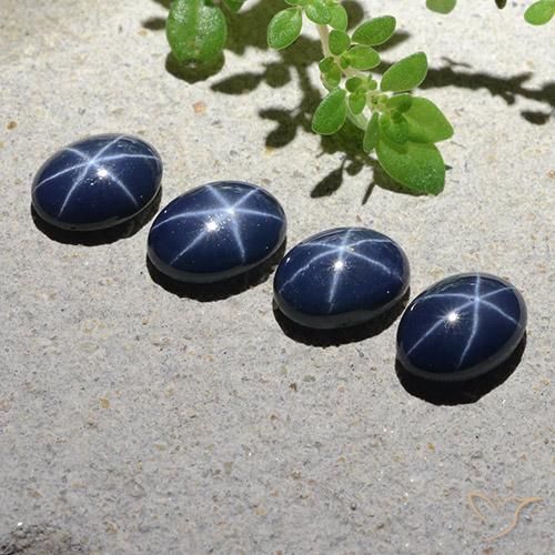 Pedras preciosas de safira estrela azul natural de 4,49 ct, corte oval, opaco