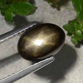 Safira estrela preto natural 2,20ct, corte oval, opaco