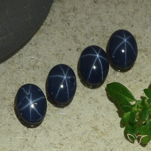 3.93ctw Natural Azul marinho profundo Safira estrela, oval, Opaco