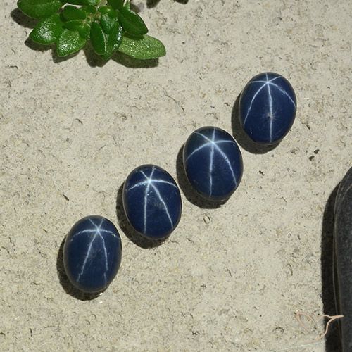 4.05ctw Natural Azul profundo Safira estrela, oval, Opaco