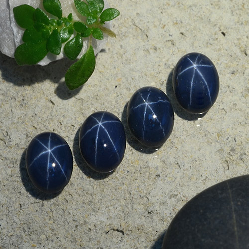 Pedras preciosas de safira estrela azul natural de 5,06 ct, corte oval, opaco